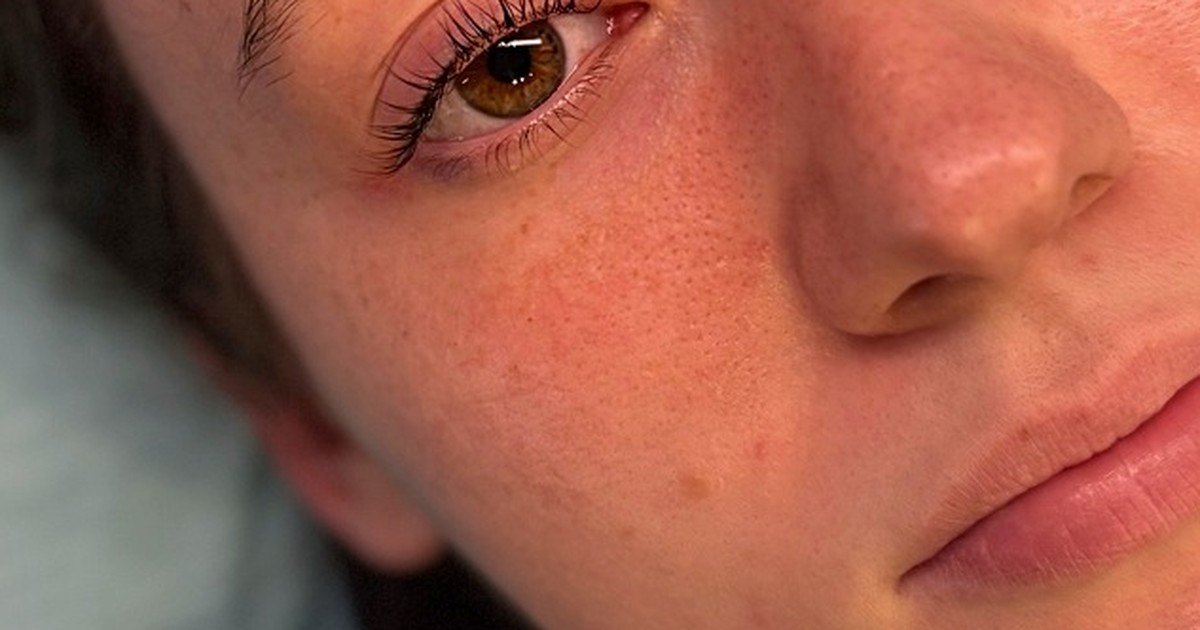 Lash lift and tint on natural lashes, Beauty Time Ottawa